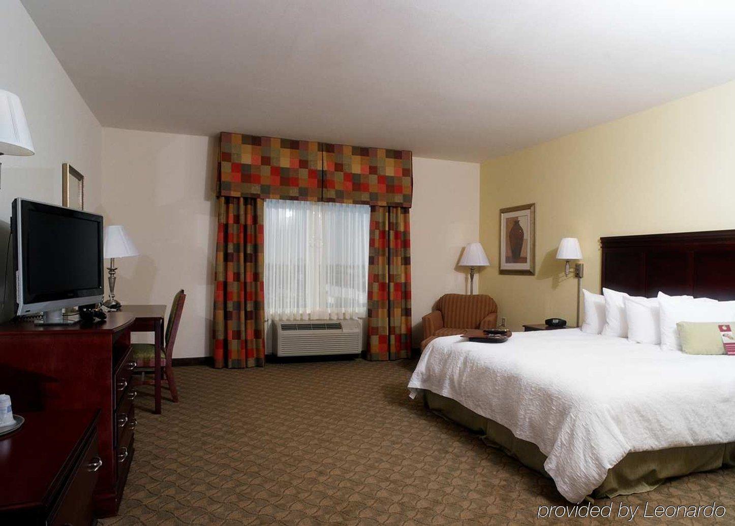 Hampton Inn & Suites Lubbock Pokoj fotografie